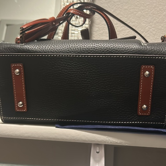 ⭐️TODAY ONLY⭐️Dooney & Bourke Cambridge Black Convertible Crossbody Satchel - Picture 7 of 9